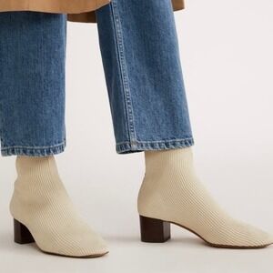 Everlane The Glove Boot Ribbed Knit in Bone Size 10